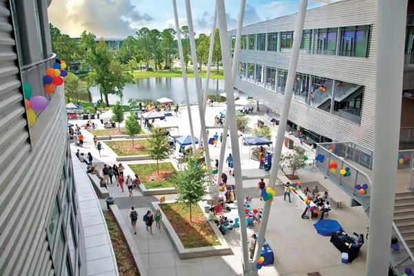 /img/newses/origin/visco_dai-hoc-north-florida-tong-chi-phi-sau-hoc-bong-chi-tu-25-000-nam-202672141415.jpeg