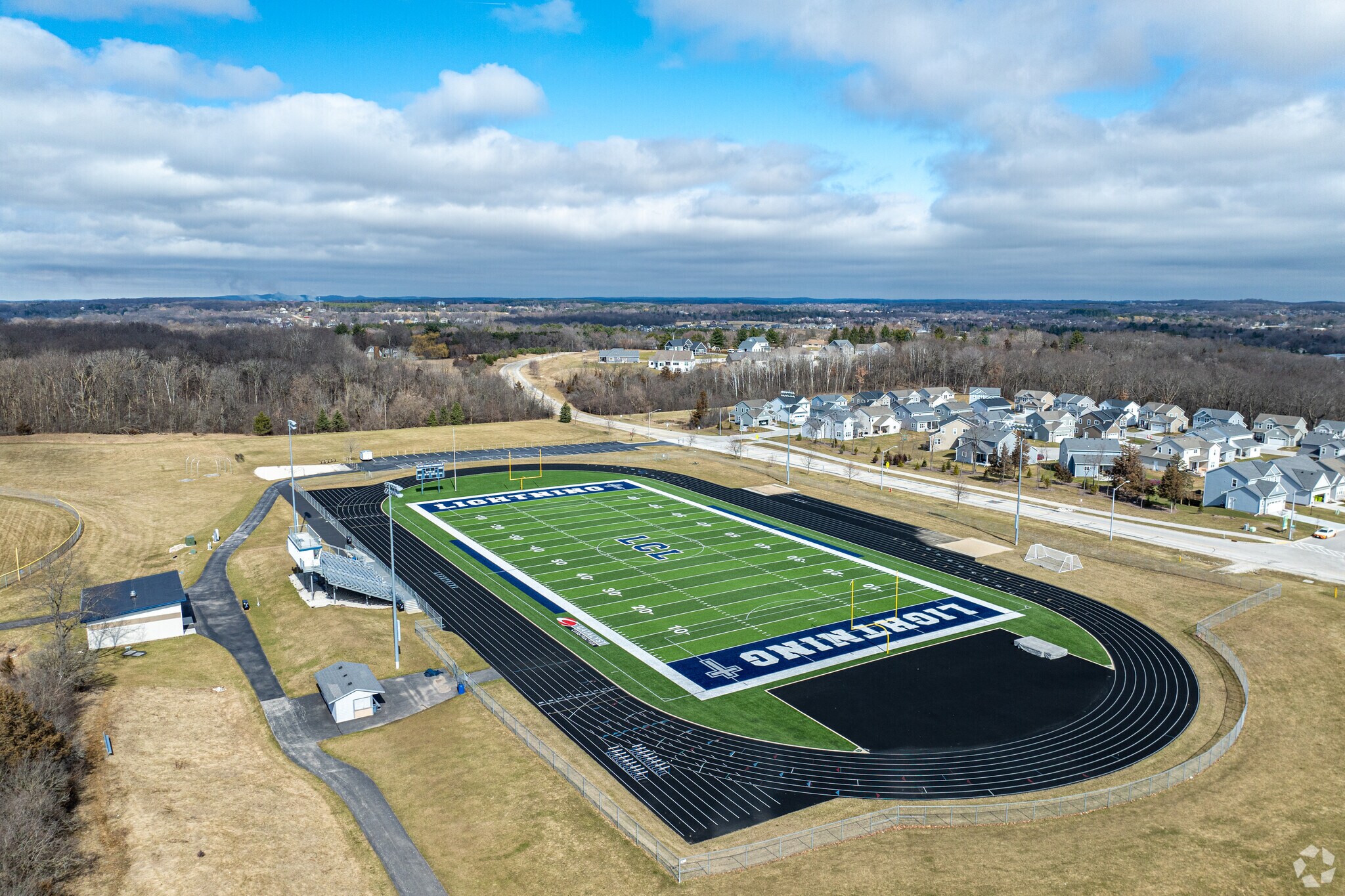 lake-country-lutheran-high-school-hartland-wi-7-schoolphoto